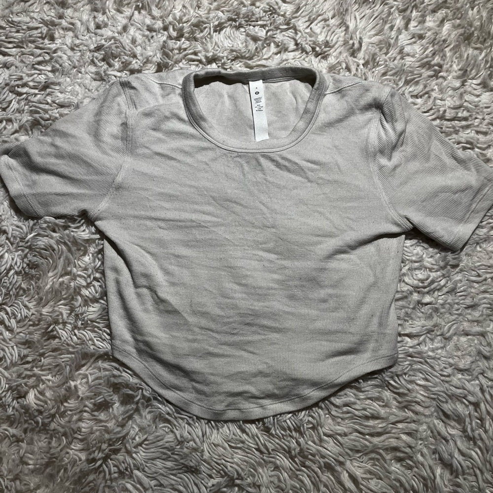 Lululemon cream/white ribbed crop top